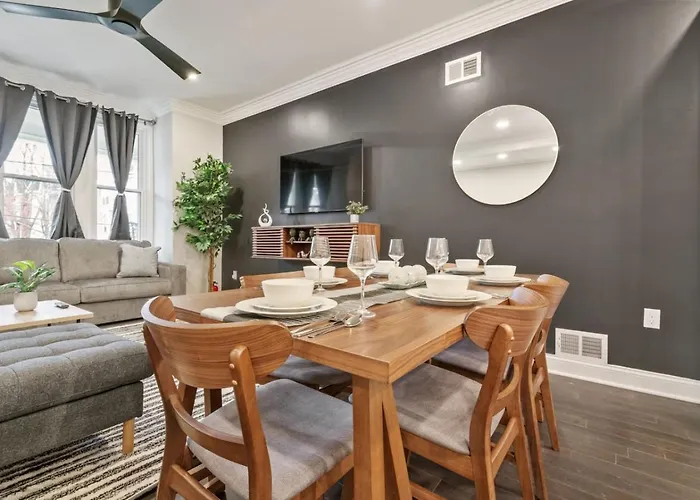 4 Story With 3 King Beds And Cozy Backyard * Pittsburgh